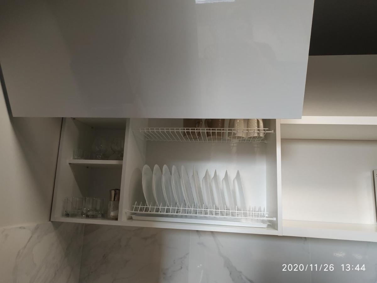 Vip Apartment У Центрі Міста, Новобуджк Театральний,Дуже Простора Rivne Eksteriør billede