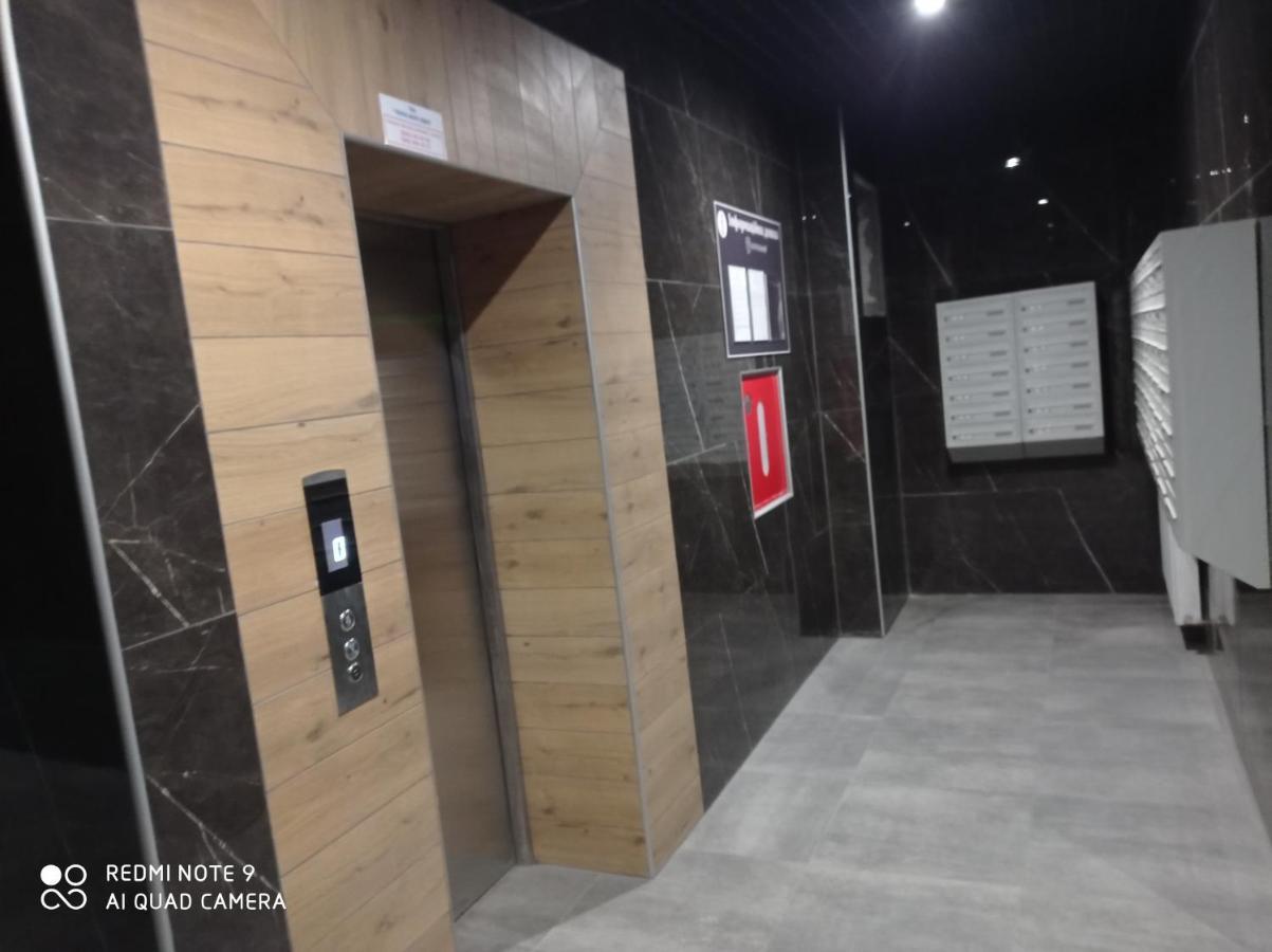 Vip Apartment У Центрі Міста, Новобуджк Театральний,Дуже Простора Rivne Eksteriør billede