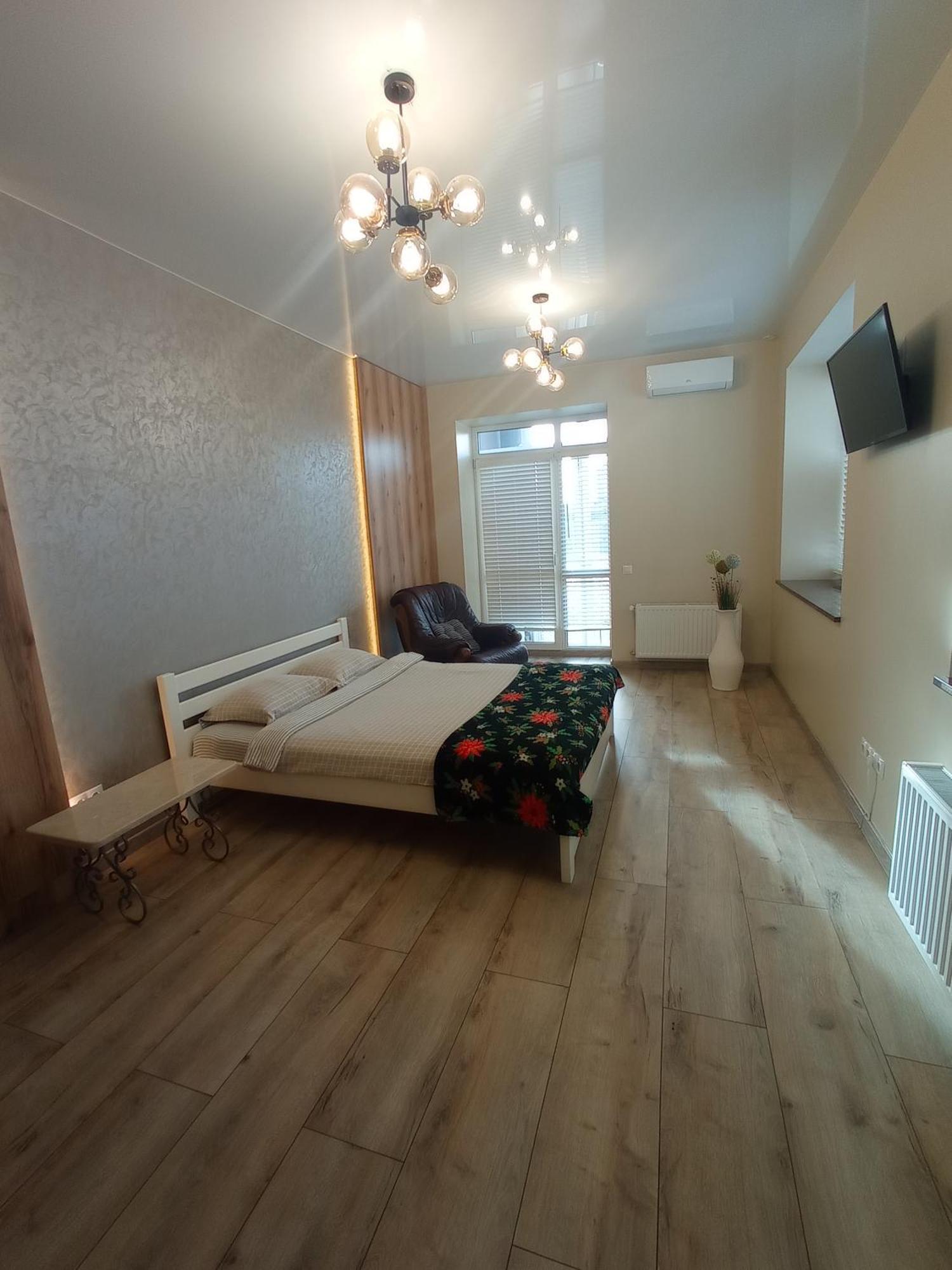 Vip Apartment У Центрі Міста, Новобуджк Театральний,Дуже Простора Rivne Eksteriør billede