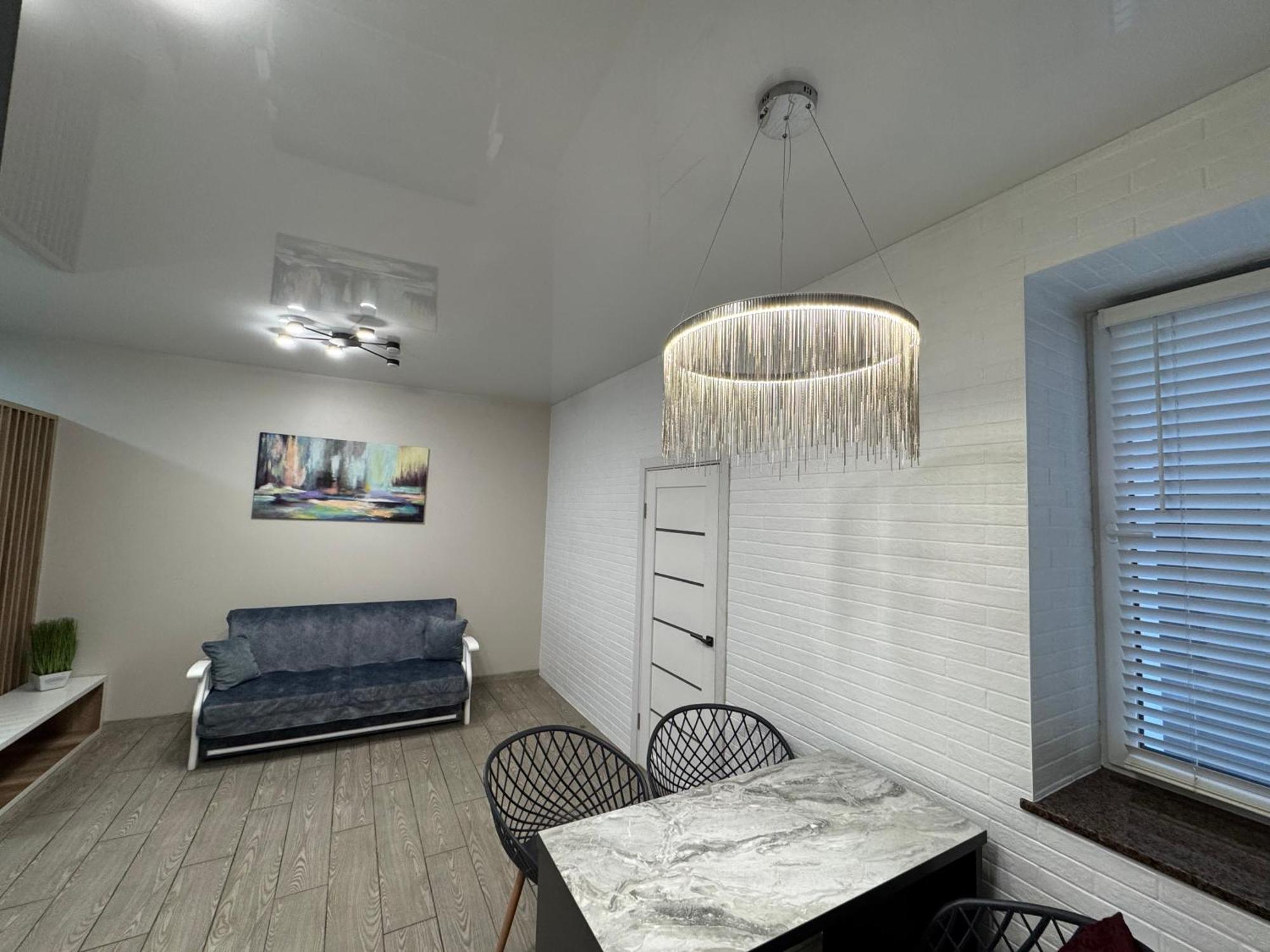Vip Apartment У Центрі Міста, Новобуджк Театральний,Дуже Простора Rivne Eksteriør billede