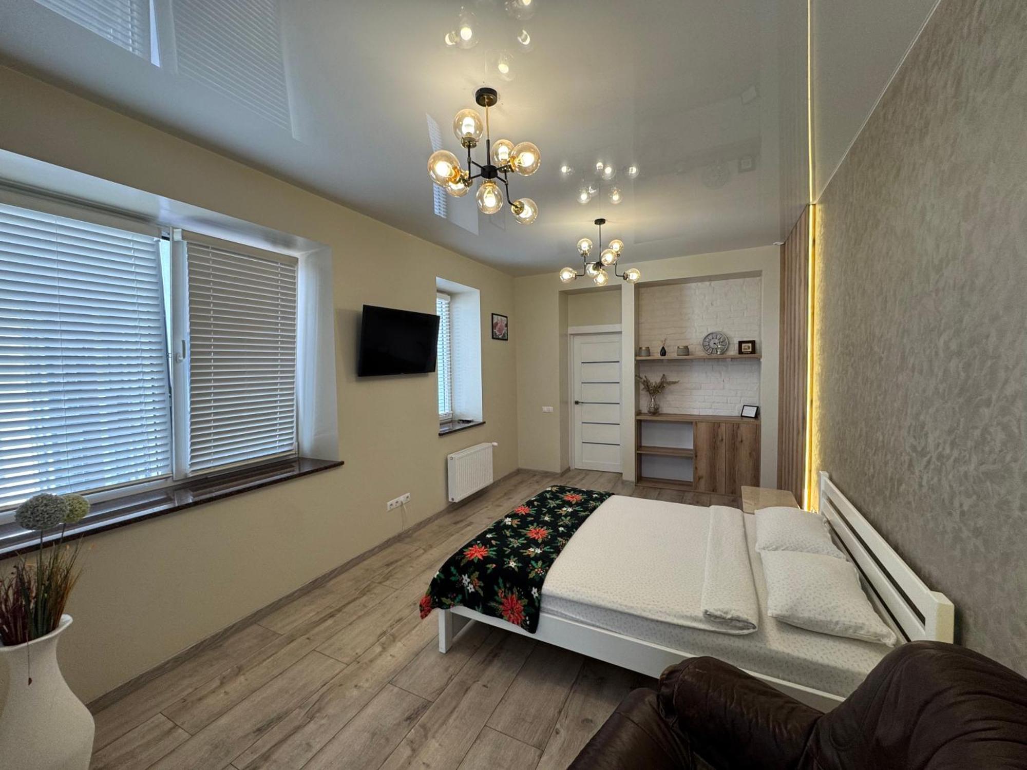 Vip Apartment У Центрі Міста, Новобуджк Театральний,Дуже Простора Rivne Eksteriør billede